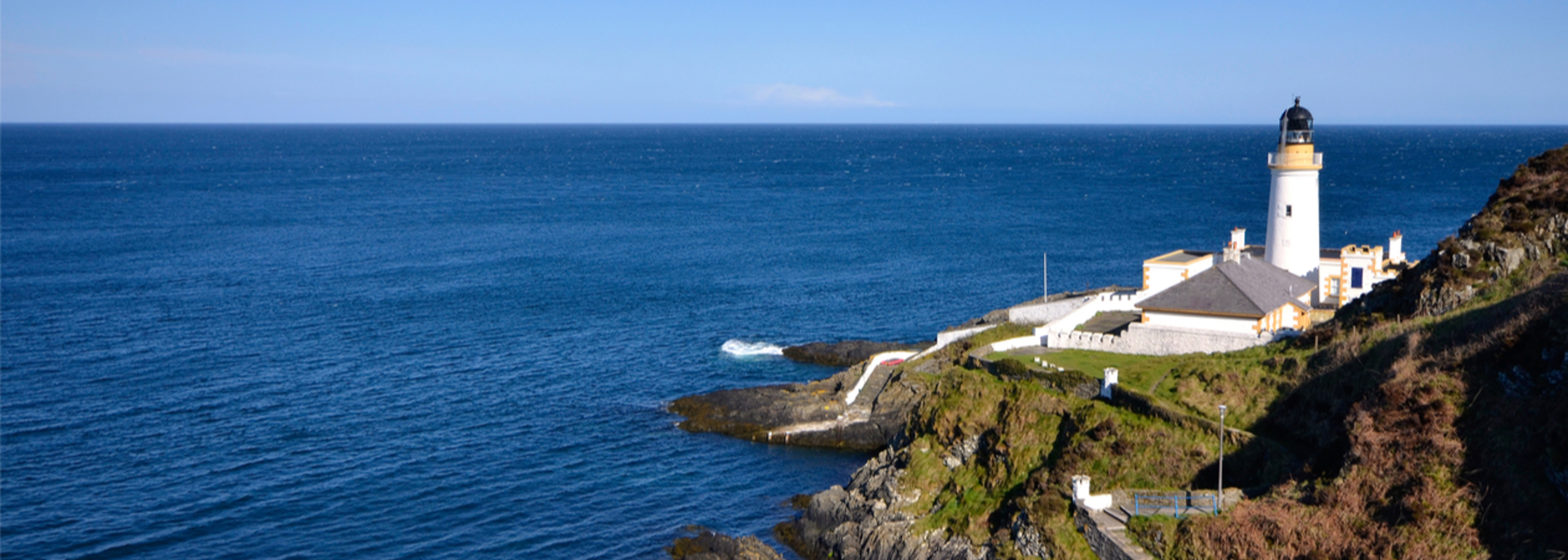 Isle of Man imposes short ‘circuit breaker’ as UK faces months of lockdown