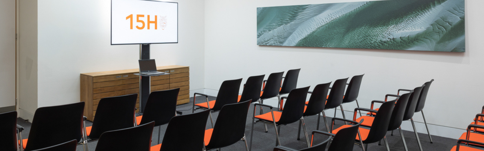Sustain room at 15Hatfields